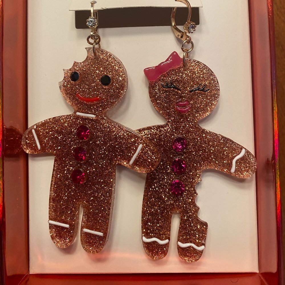 Betsy Johnson Gingerbread Earrings NWT​